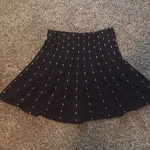 Black and White High Waisted Knit Skirt